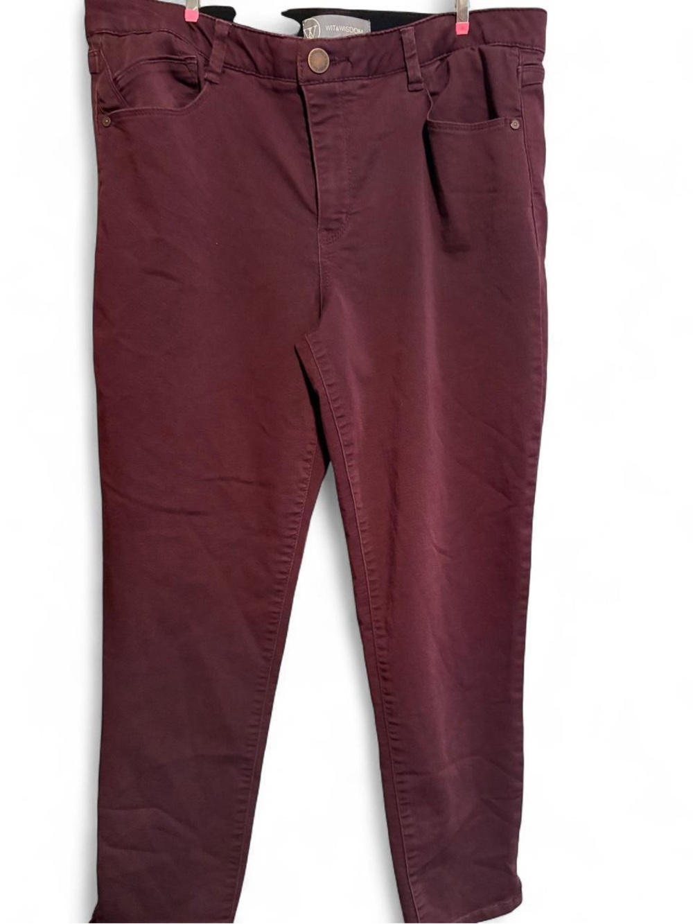 Wit & Wisdom Skinny Jeans in Burgundy